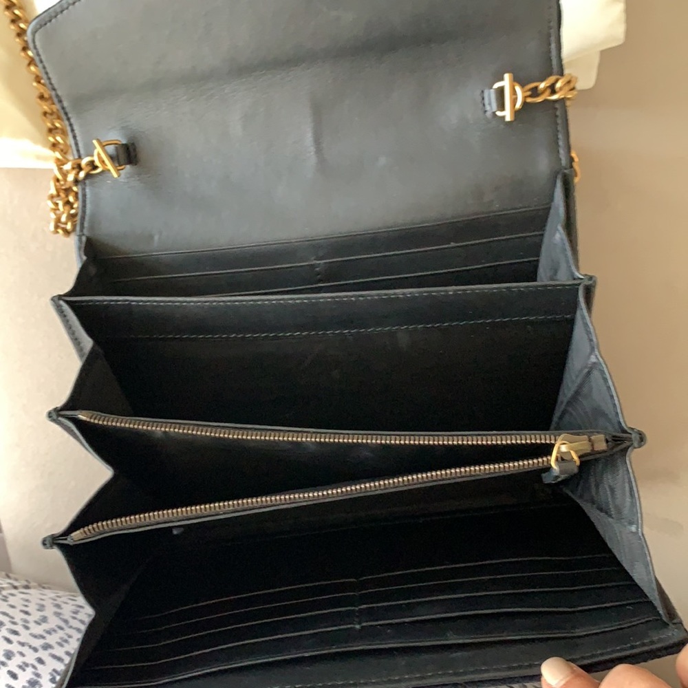 Authentic Gucci Marmont black velvet handbag - Picture 3 of 16